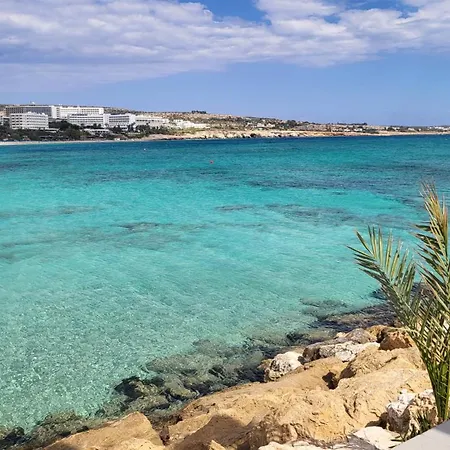 Hanapartment 3 Bed Апартаменты *