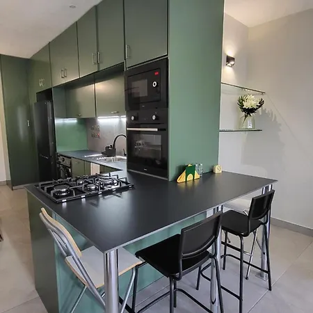 Hanapartment 3 Bed Апартаменты